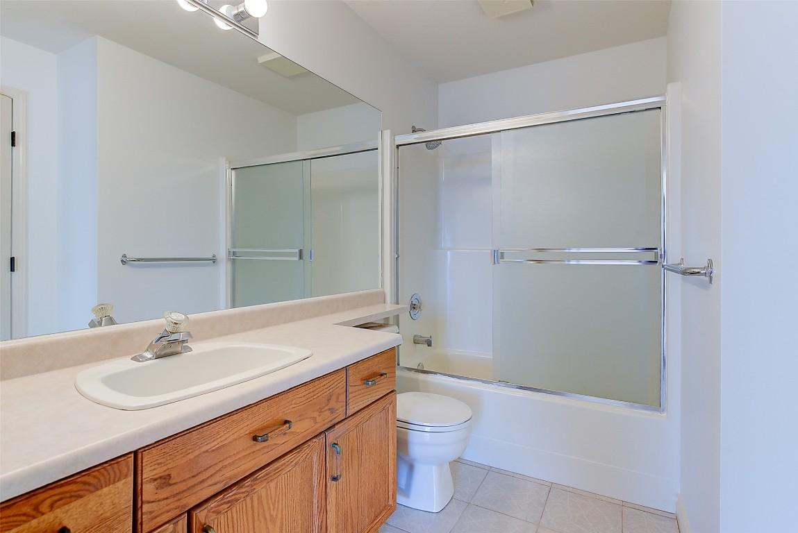 









3815


Brown

Road, 205,
West Kelowna,




BC
V4T 1R8

