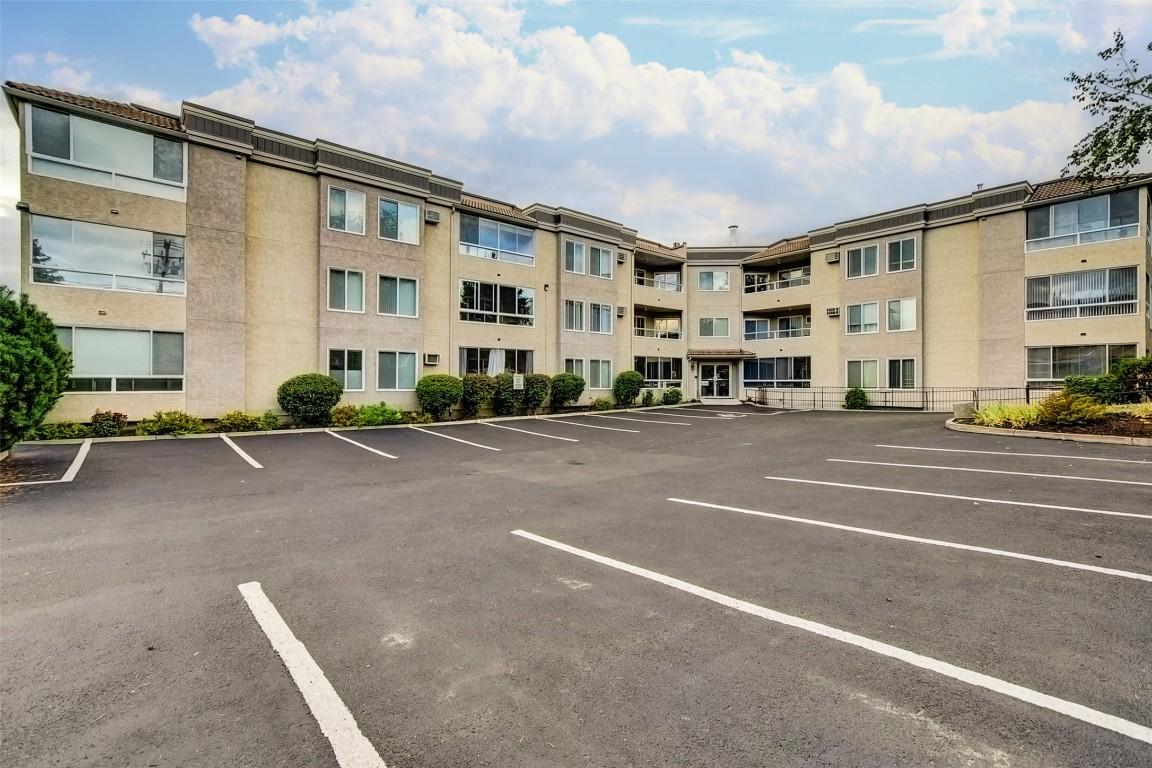 









3815


Brown

Road, 205,
West Kelowna,




BC
V4T 1R8

