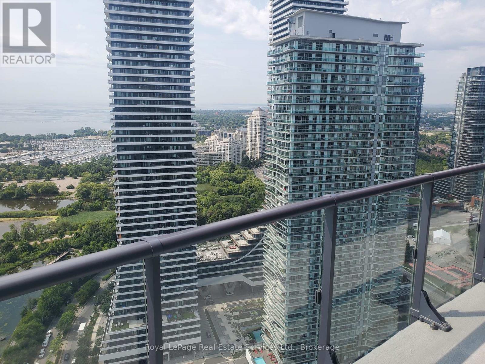 












3702 - 59 ANNIE CRAIG DRIVE

,
Toronto (Mimico),




Ontario
M8V0C4

