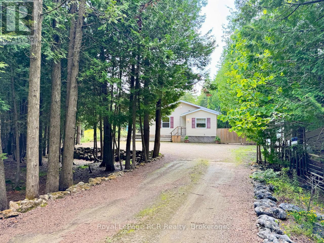












323 EAST ROAD RR 4 ROAD

,
Northern Bruce Peninsula,




Ontario
N0H1W0

