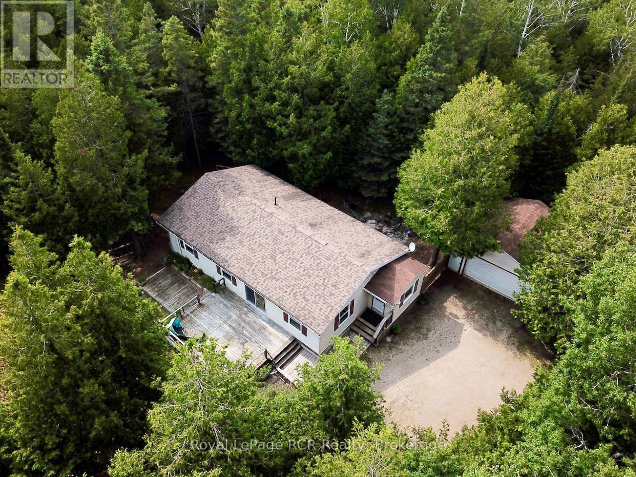 












323 EAST ROAD RR 4 ROAD

,
Northern Bruce Peninsula,




Ontario
N0H1W0

