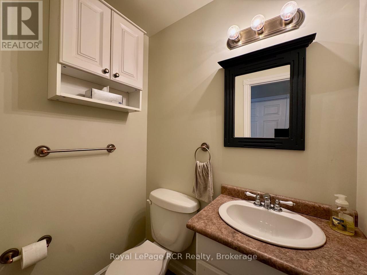 












323 EAST ROAD RR 4 ROAD

,
Northern Bruce Peninsula,




Ontario
N0H1W0

