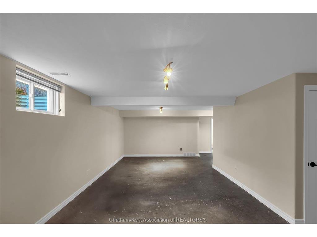 









44


Regal

Drive,
Tilbury,




ON
N0P 2L0


