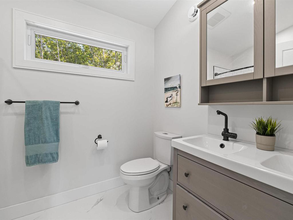 












7 Spyglass Way

,
White Point,




NS
B4B 0B7

