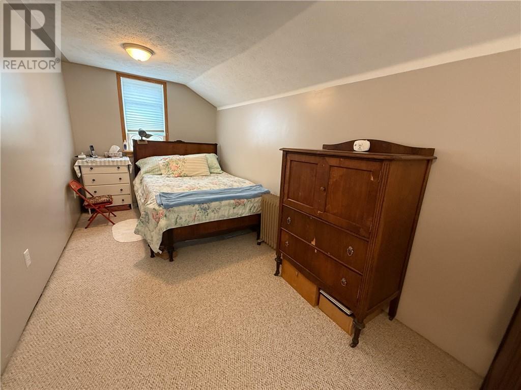 












103 McNevin Street

,
Providence Bay, Manitoulin Island,




Ontario
P0P1T0

