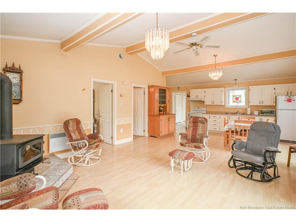 









805


Chiasson

RD,
Chiasson Office,




NB
E8S 2W9

