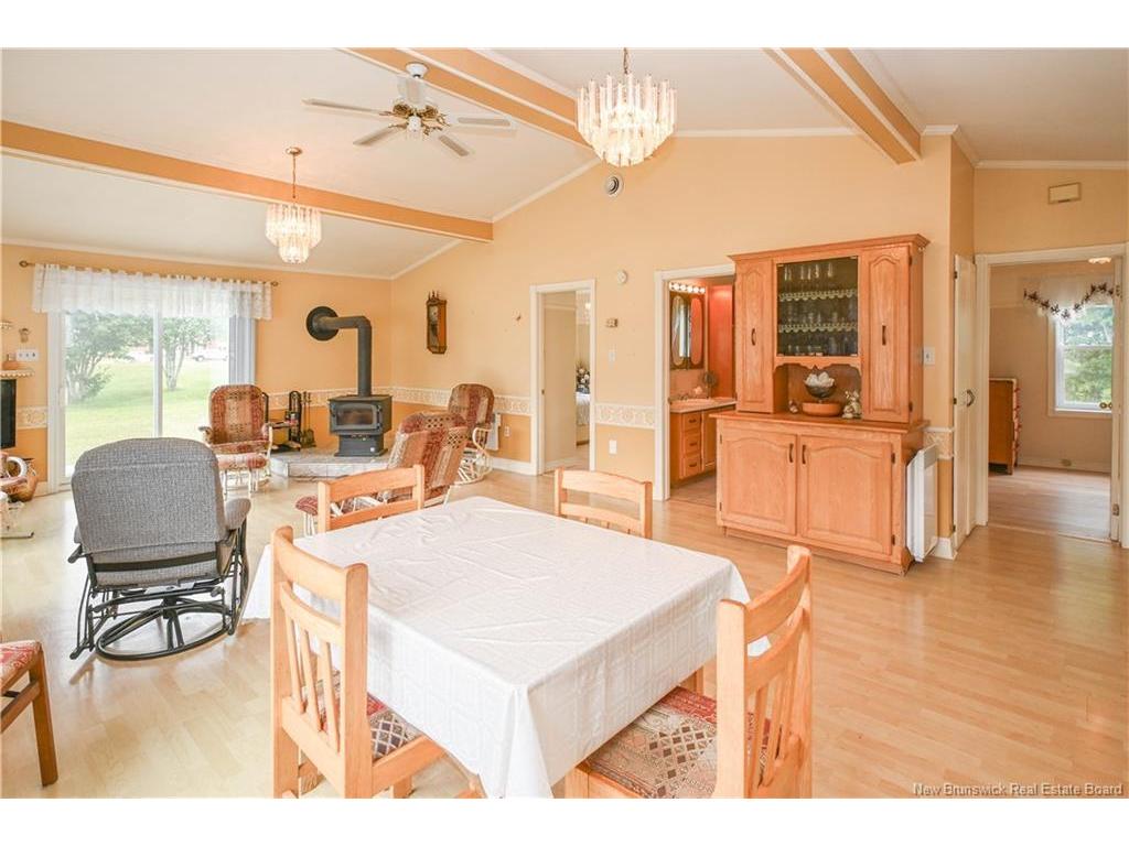 









805


Chiasson

RD,
Chiasson Office,




NB
E8S 2W9


