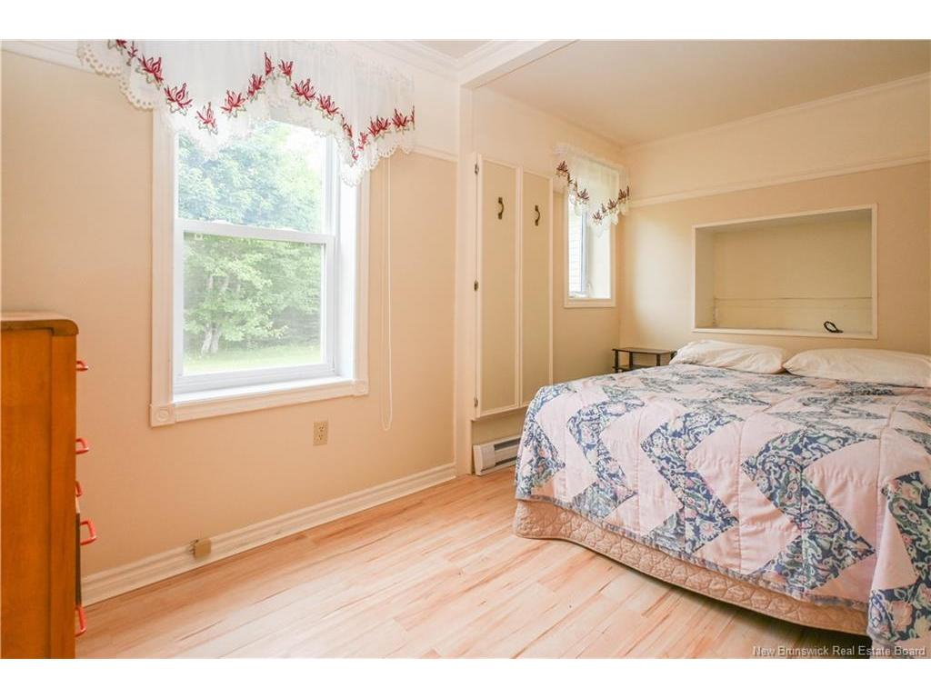 









805


Chiasson

RD,
Chiasson Office,




NB
E8S 2W9

