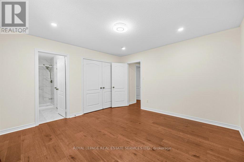 












1387 FERNCREST ROAD

,
Oakville,




Ontario
L6H7W2

