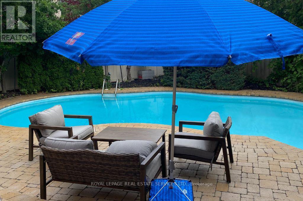 












1387 FERNCREST ROAD

,
Oakville,




Ontario
L6H7W2

