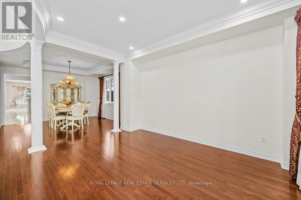 












1387 FERNCREST ROAD

,
Oakville,




Ontario
L6H7W2

