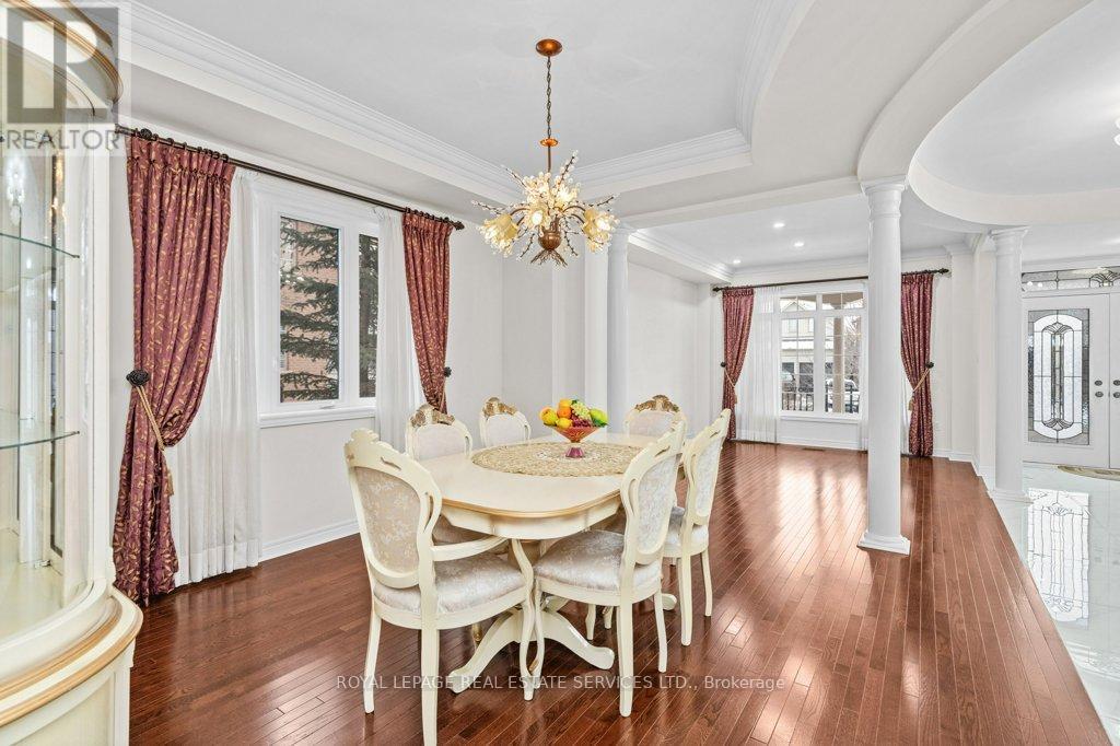 












1387 FERNCREST ROAD

,
Oakville,




Ontario
L6H7W2

