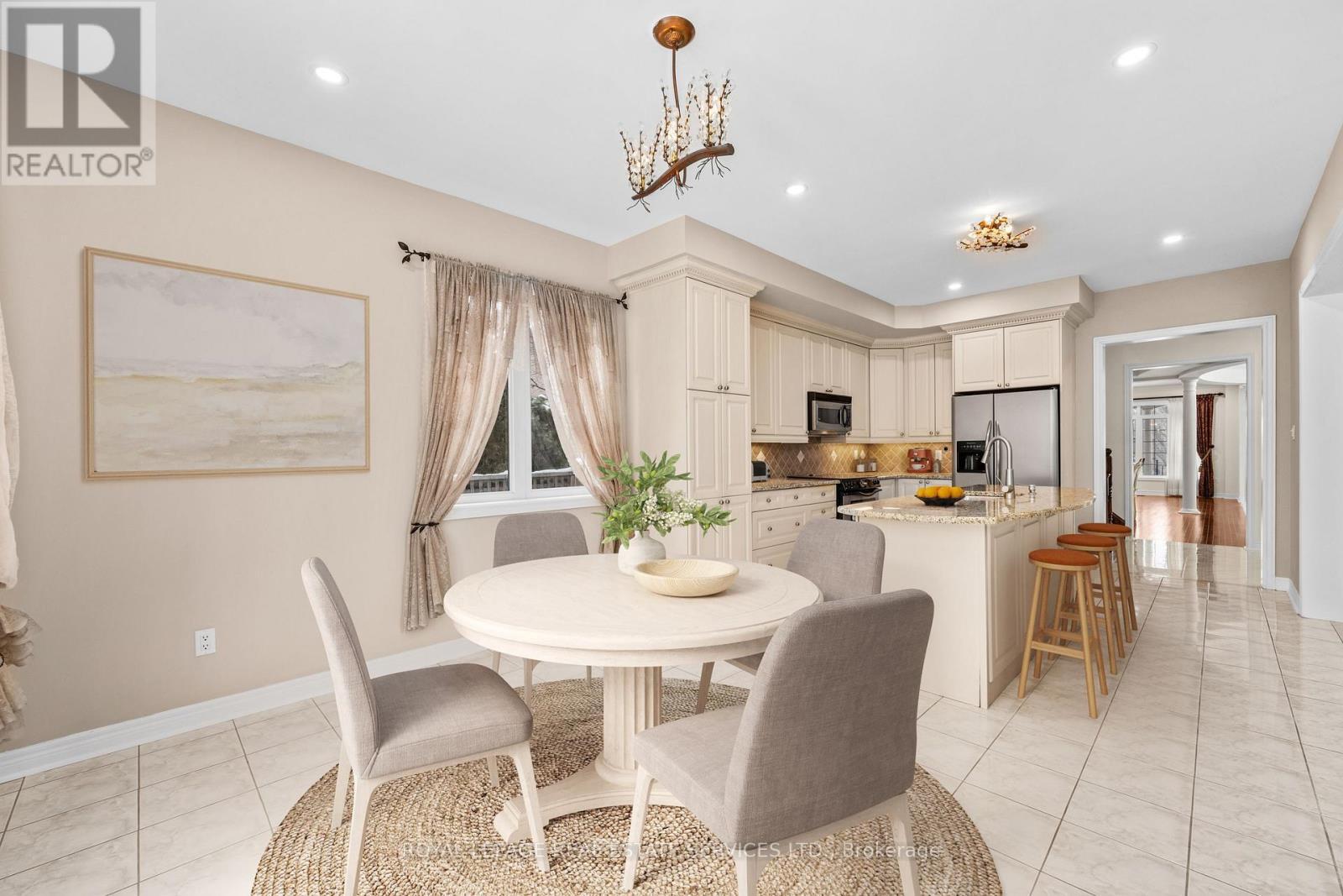 












1387 FERNCREST ROAD

,
Oakville,




Ontario
L6H7W2

