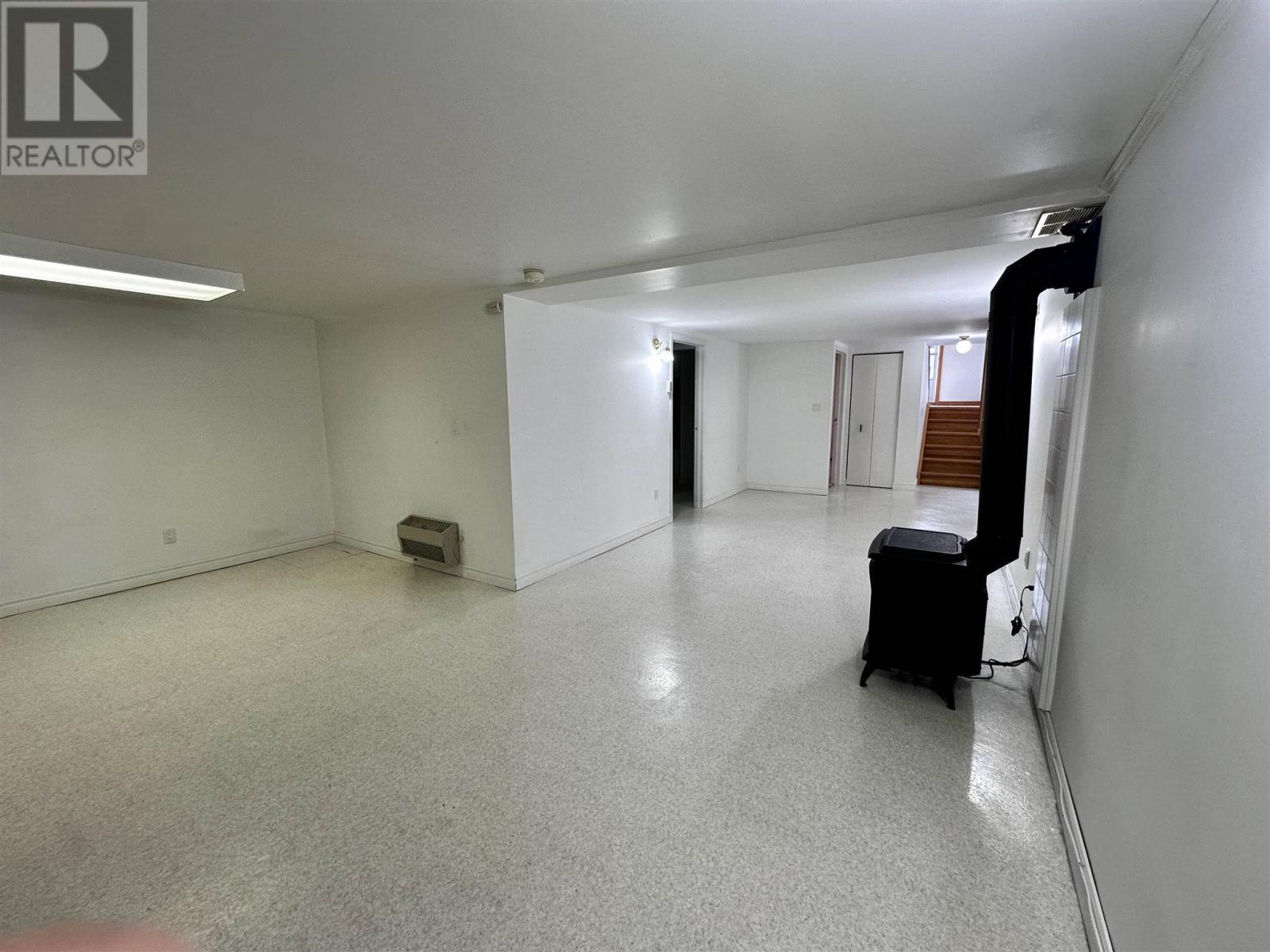 












71 Lawrence AVE

,
Elliot Lake,




Ontario
P5A3R1

