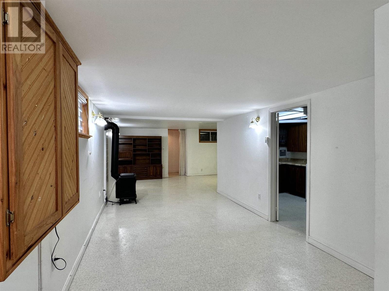 












71 Lawrence AVE

,
Elliot Lake,




Ontario
P5A3R1

