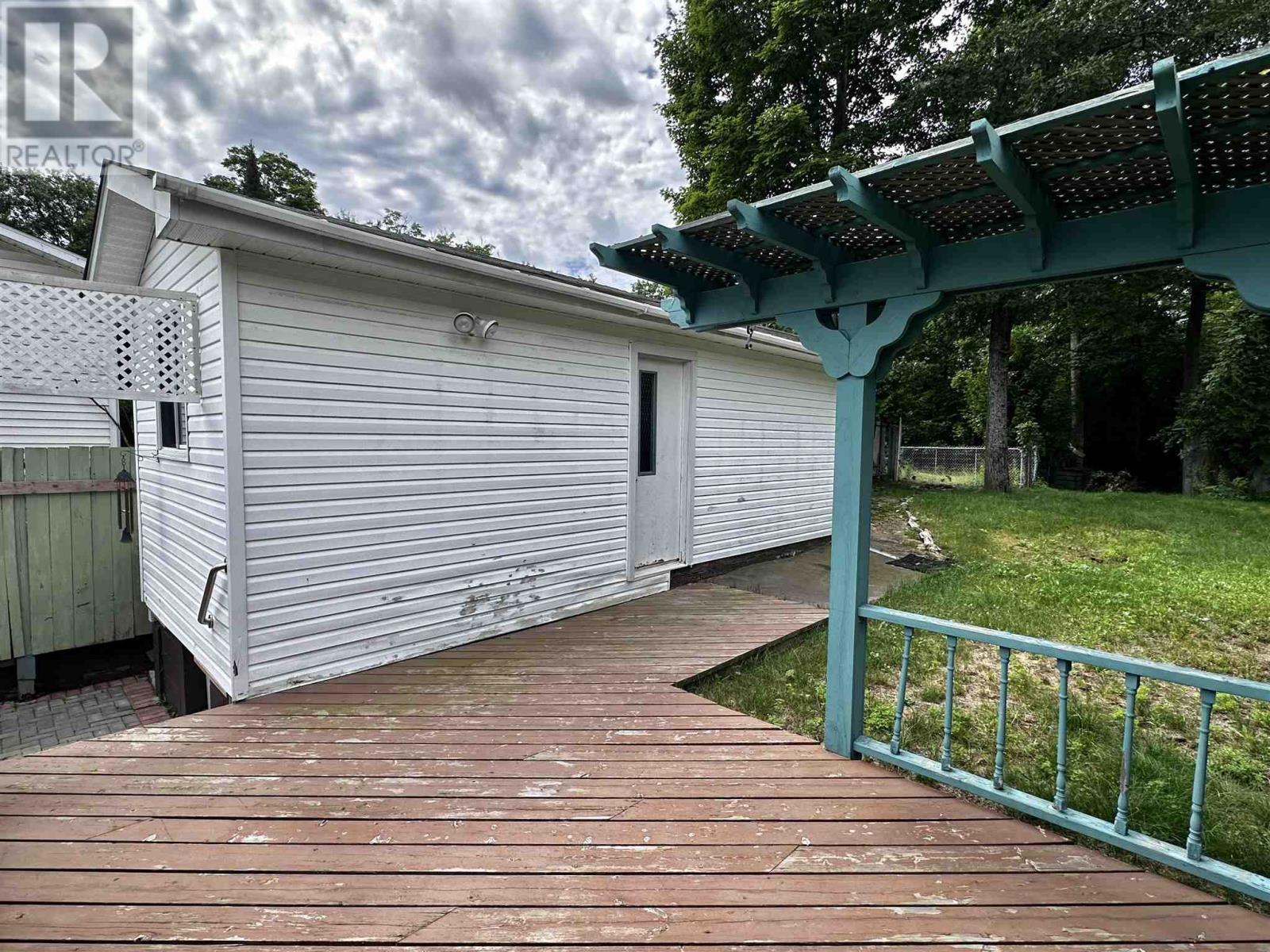 












71 Lawrence AVE

,
Elliot Lake,




Ontario
P5A3R1

