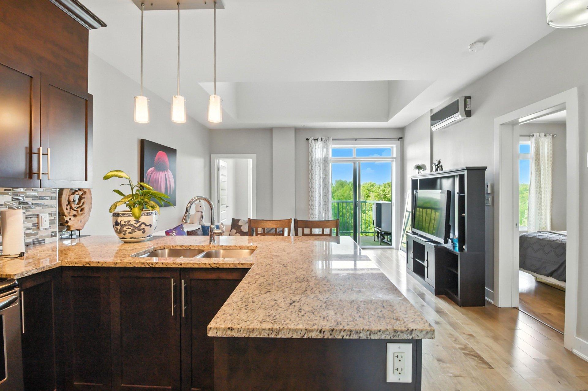 









1180


Ch. d'Aylmer

, 718,
Gatineau (Aylmer),




QC
J9H5T8

