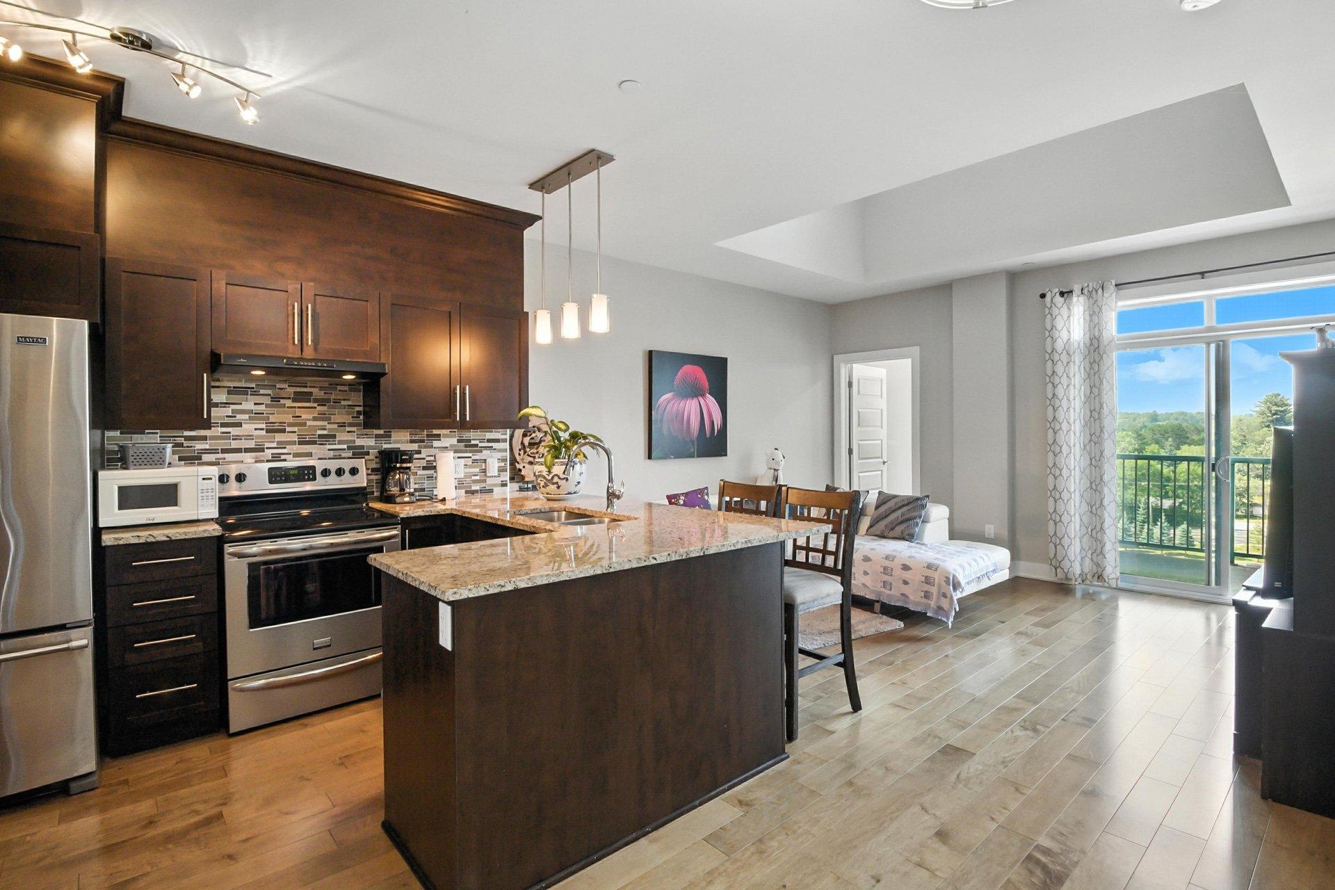 









1180


Ch. d'Aylmer

, 718,
Gatineau (Aylmer),




QC
J9H5T8

