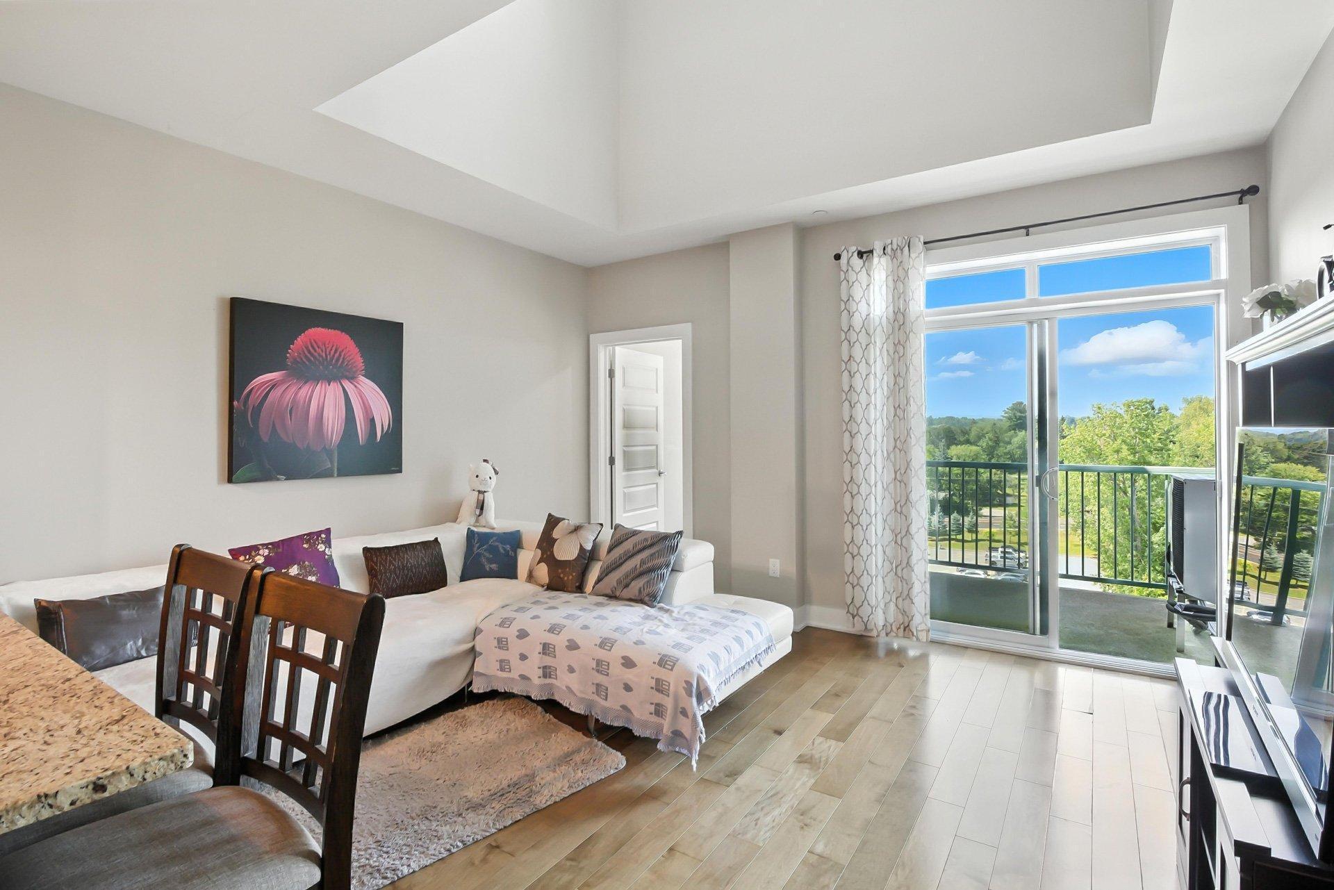 









1180


Ch. d'Aylmer

, 718,
Gatineau (Aylmer),




QC
J9H5T8

