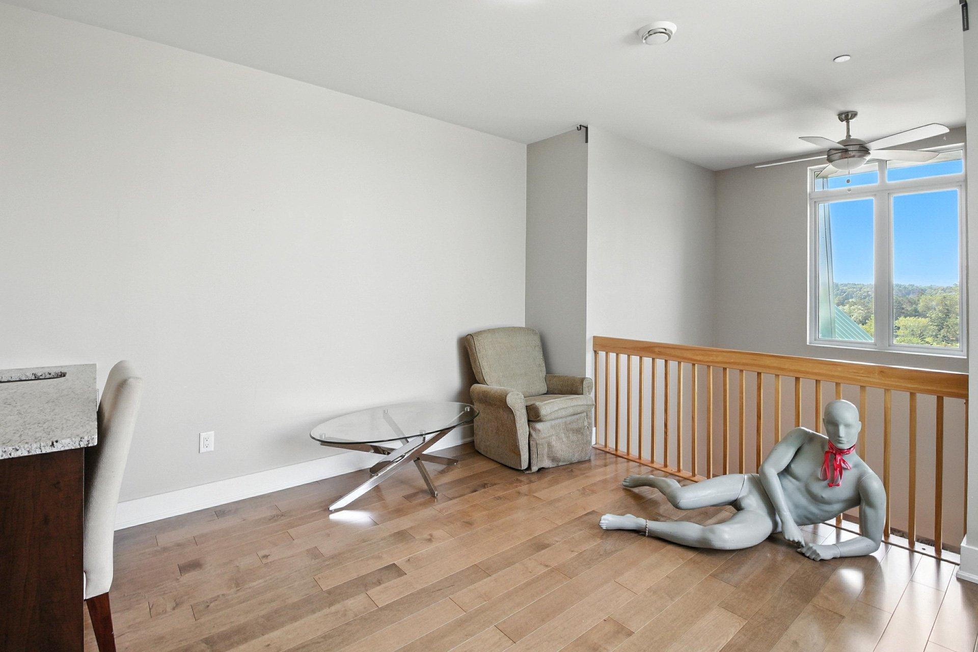 









1180


Ch. d'Aylmer

, 718,
Gatineau (Aylmer),




QC
J9H5T8


