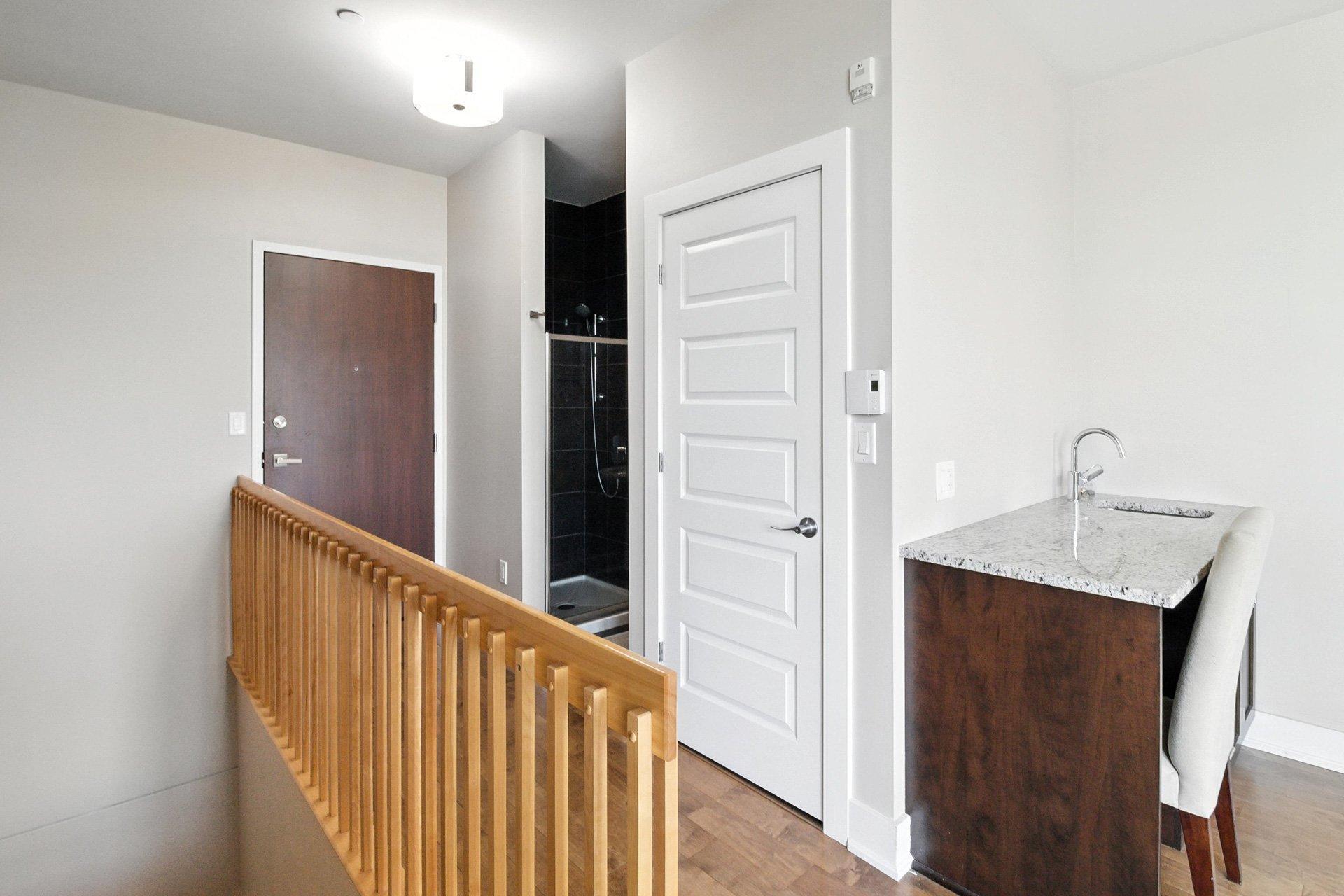 









1180


Ch. d'Aylmer

, 718,
Gatineau (Aylmer),




QC
J9H5T8

