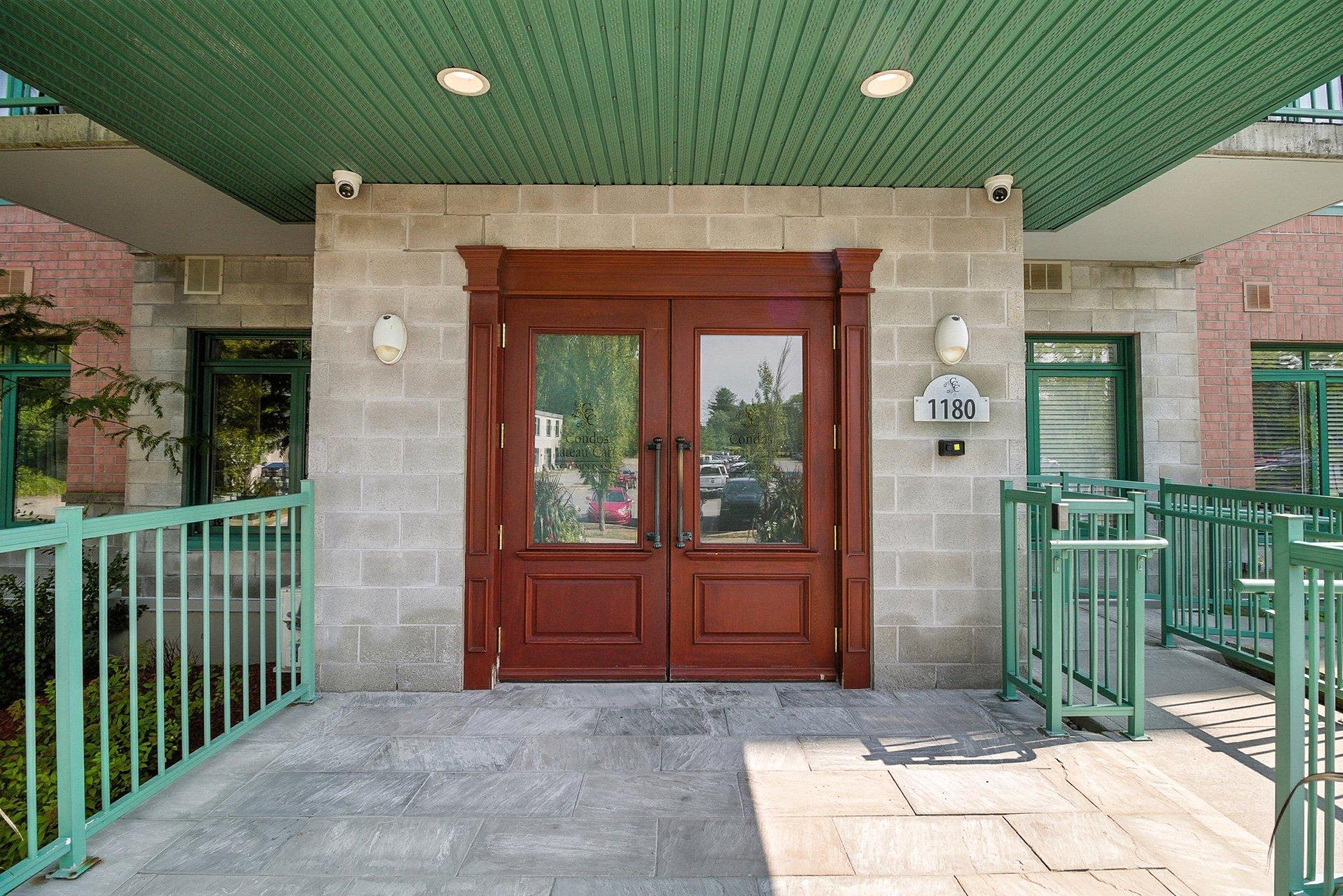 









1180


Ch. d'Aylmer

, 718,
Gatineau (Aylmer),




QC
J9H5T8

