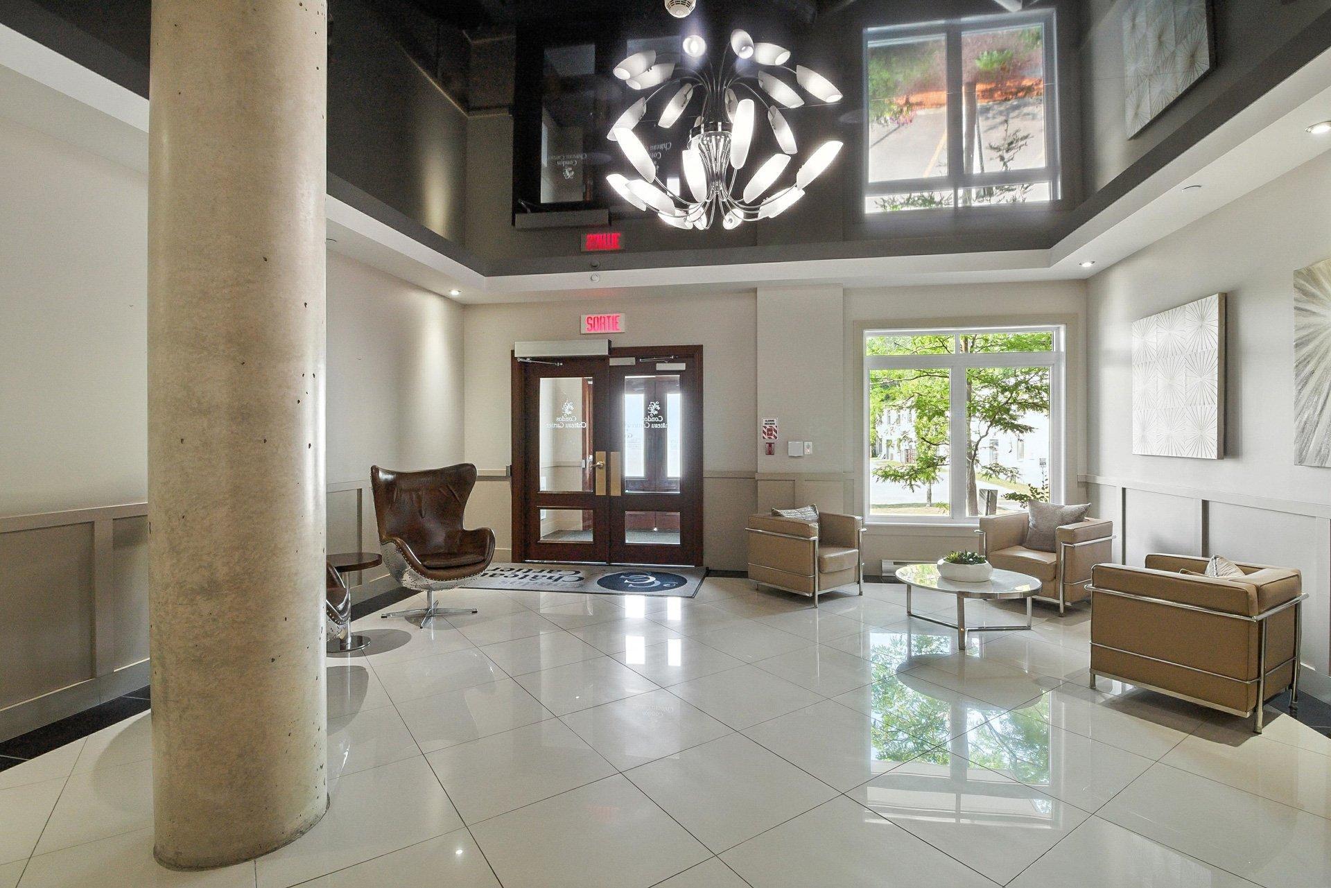 









1180


Ch. d'Aylmer

, 718,
Gatineau (Aylmer),




QC
J9H5T8

