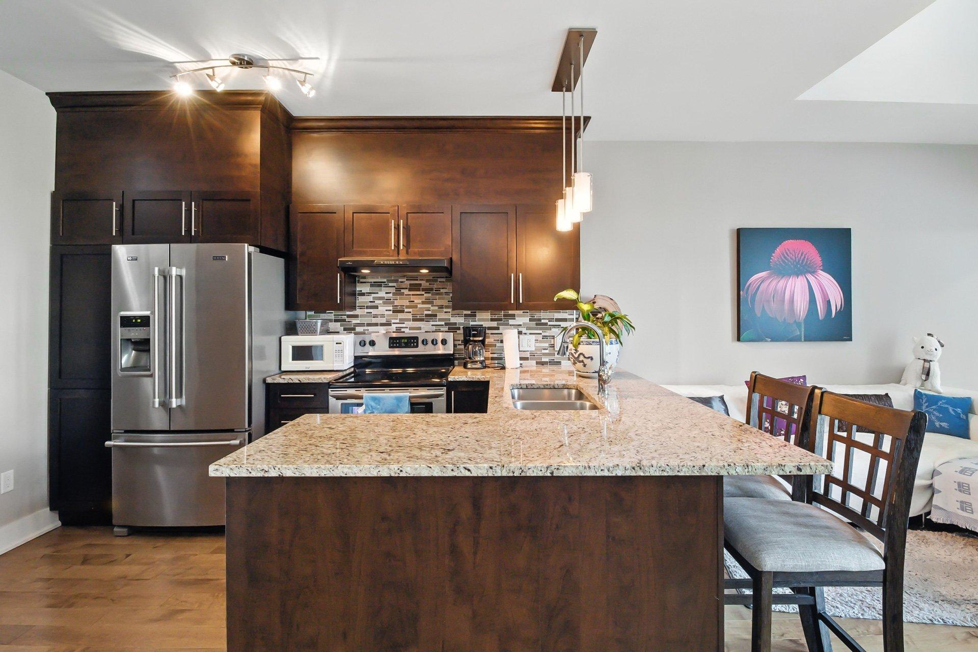 









1180


Ch. d'Aylmer

, 718,
Gatineau (Aylmer),




QC
J9H5T8

