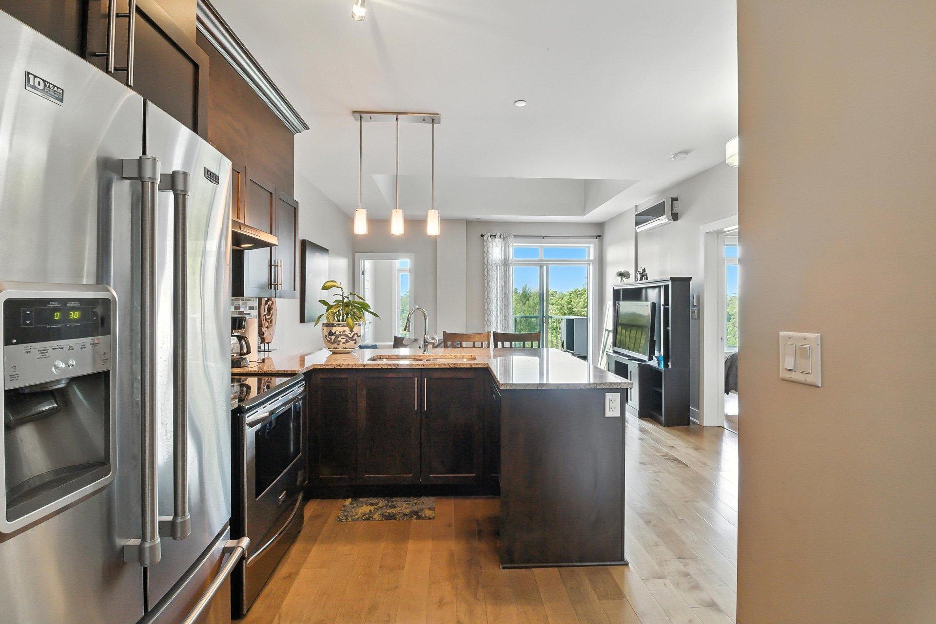 









1180


Ch. d'Aylmer

, 718,
Gatineau (Aylmer),




QC
J9H5T8

