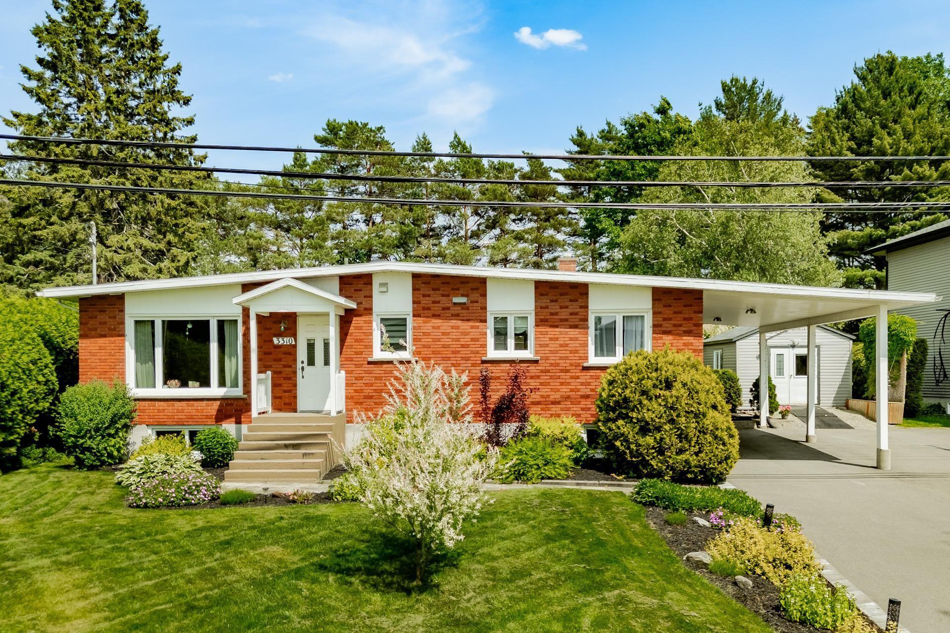









3310


Rue Galt O.

,
Sherbrooke (Les Nations),




QC
J1H0A5

