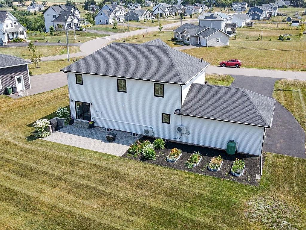 












42 McGregor Drive

,
Stratford,




PE
C1B 1K9

