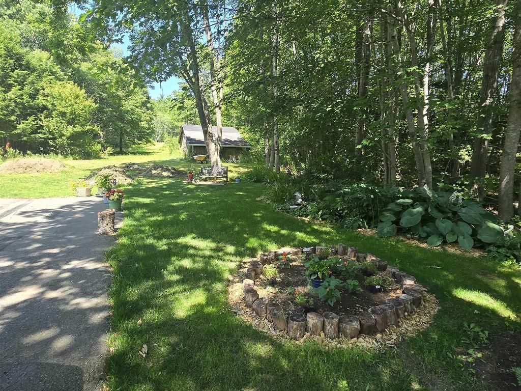 












19 River Road

,
Milton,




NS
B0T 1P0

