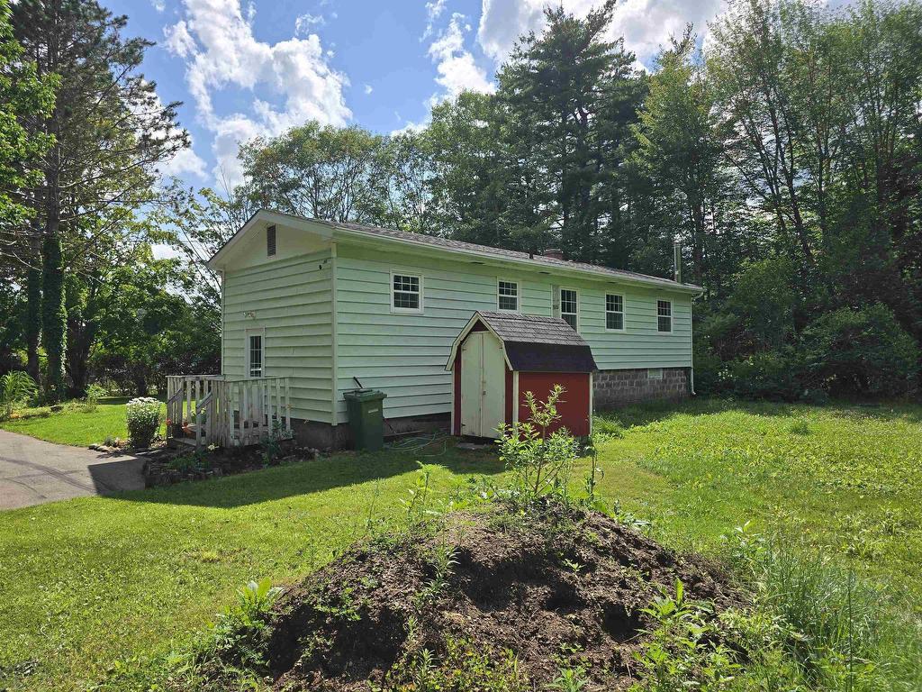 












19 River Road

,
Milton,




NS
B0T 1P0

