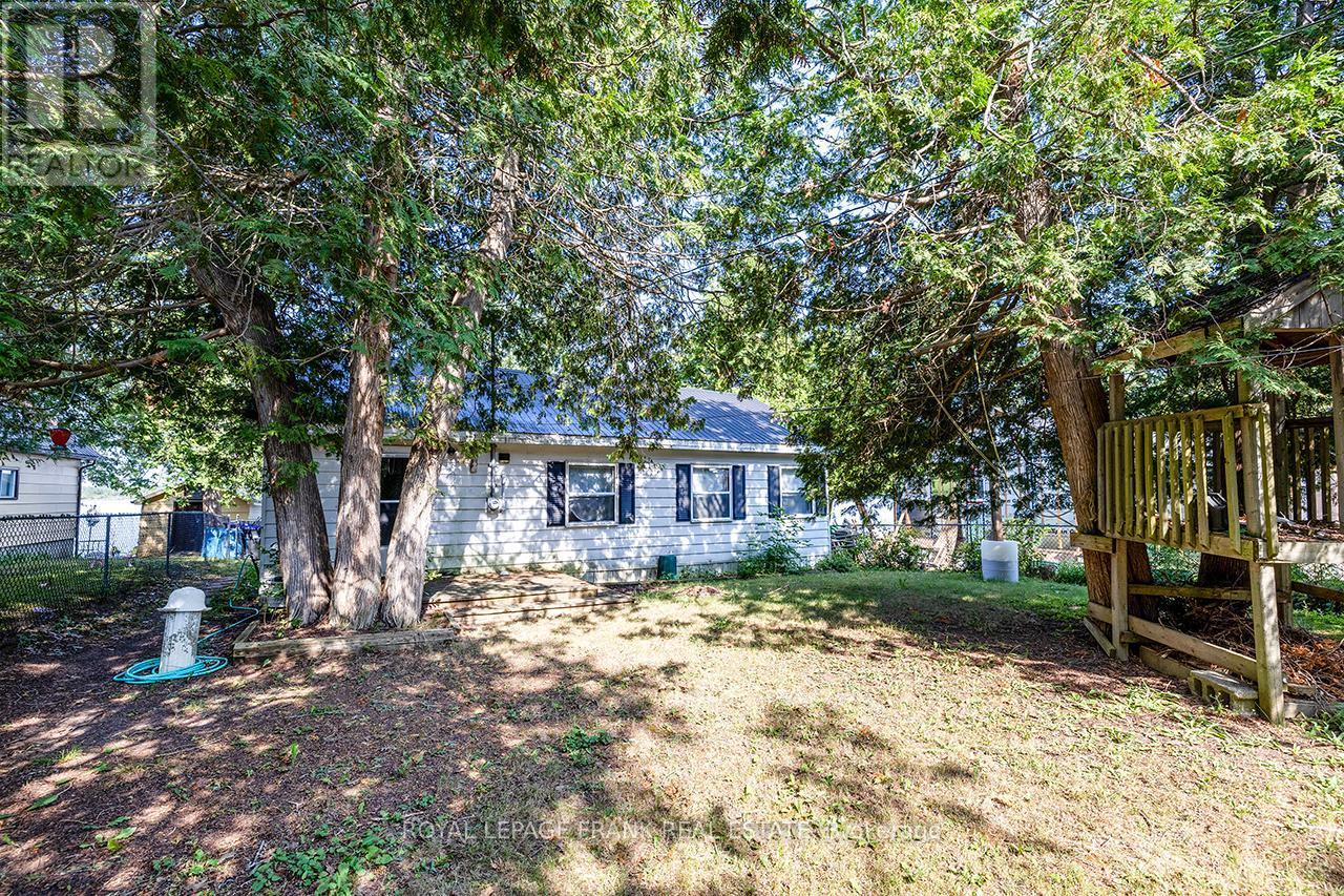 












1206 BLACK BEACH LANE

,
Ramara (Brechin),




Ontario
L0K1B0

