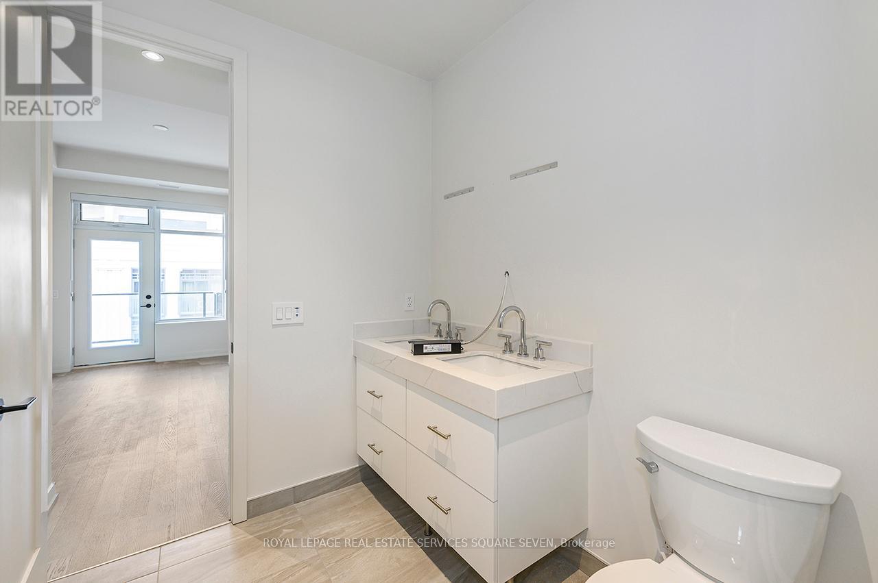 












412 - 123 MAURICE DRIVE

,
Oakville,




Ontario
L6K2W6

