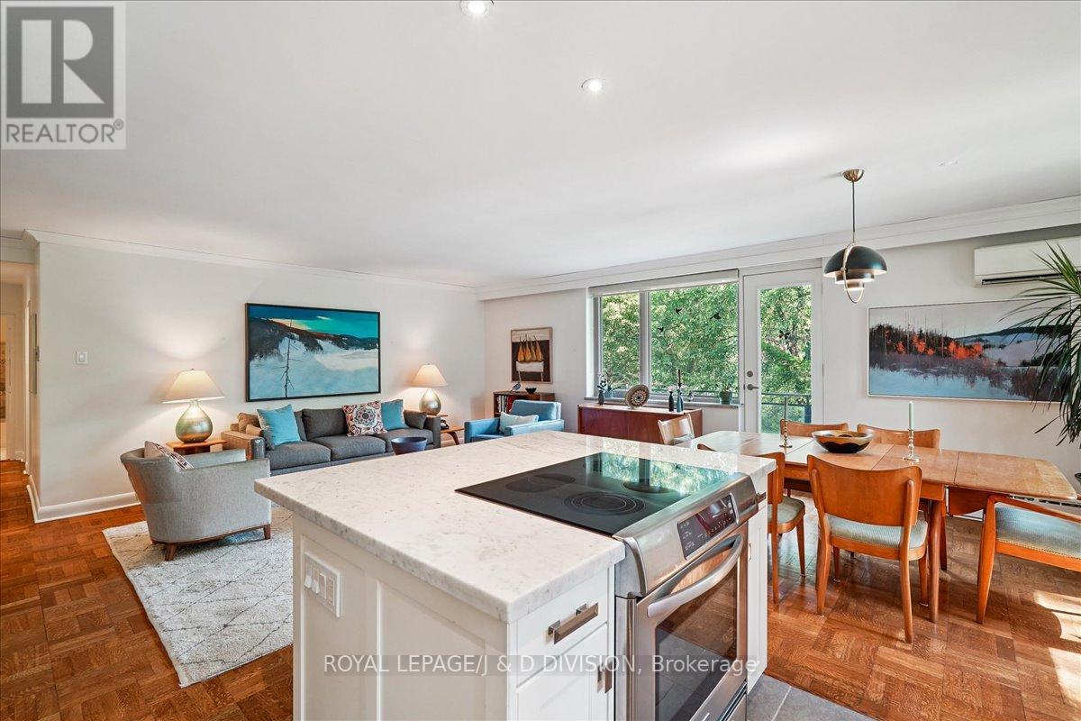 












203 - 149 SOUTH DRIVE

,
Toronto,




Ontario
M4W1S3

