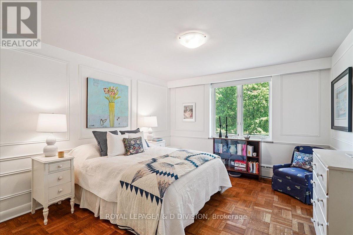 












203 - 149 SOUTH DRIVE

,
Toronto,




Ontario
M4W1S3

