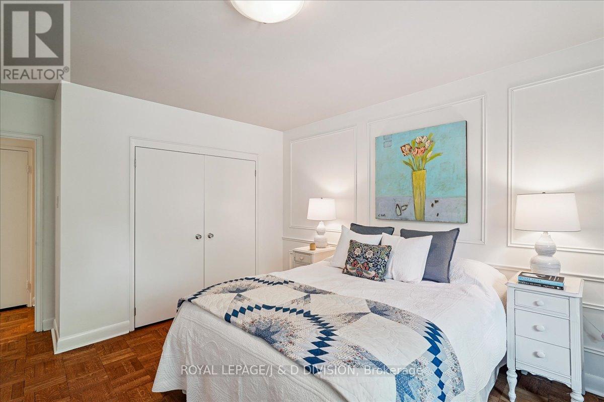 












203 - 149 SOUTH DRIVE

,
Toronto,




Ontario
M4W1S3

