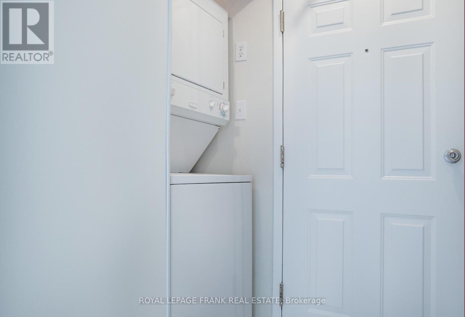 












9 - 1 TESTA ROAD

,
Uxbridge,




Ontario
L9L1Y8

