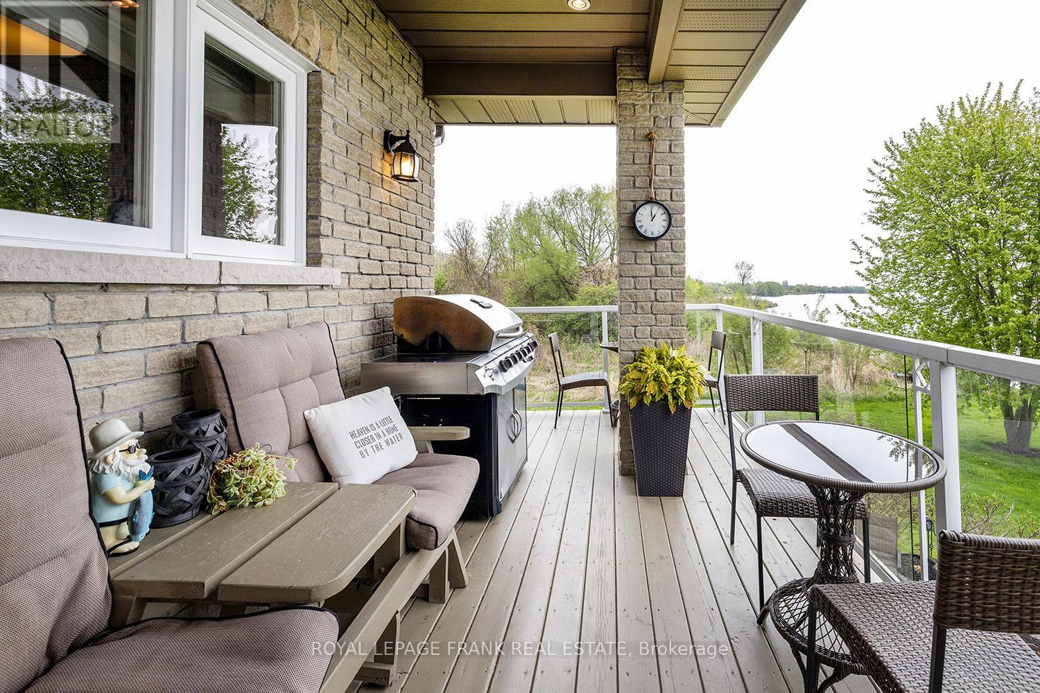 












24 GILSON POINT PLACE

,
Kawartha Lakes (Mariposa),




Ontario
K0M2C0

