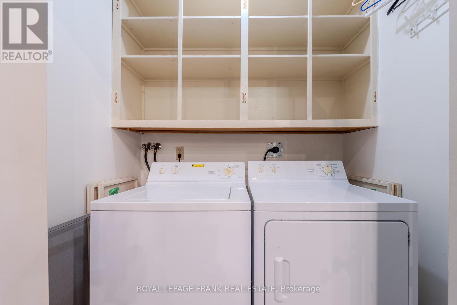 












303 - 1 SHERWOOD STREET

,
Kawartha Lakes (Bobcaygeon),




Ontario
K0M1A0

