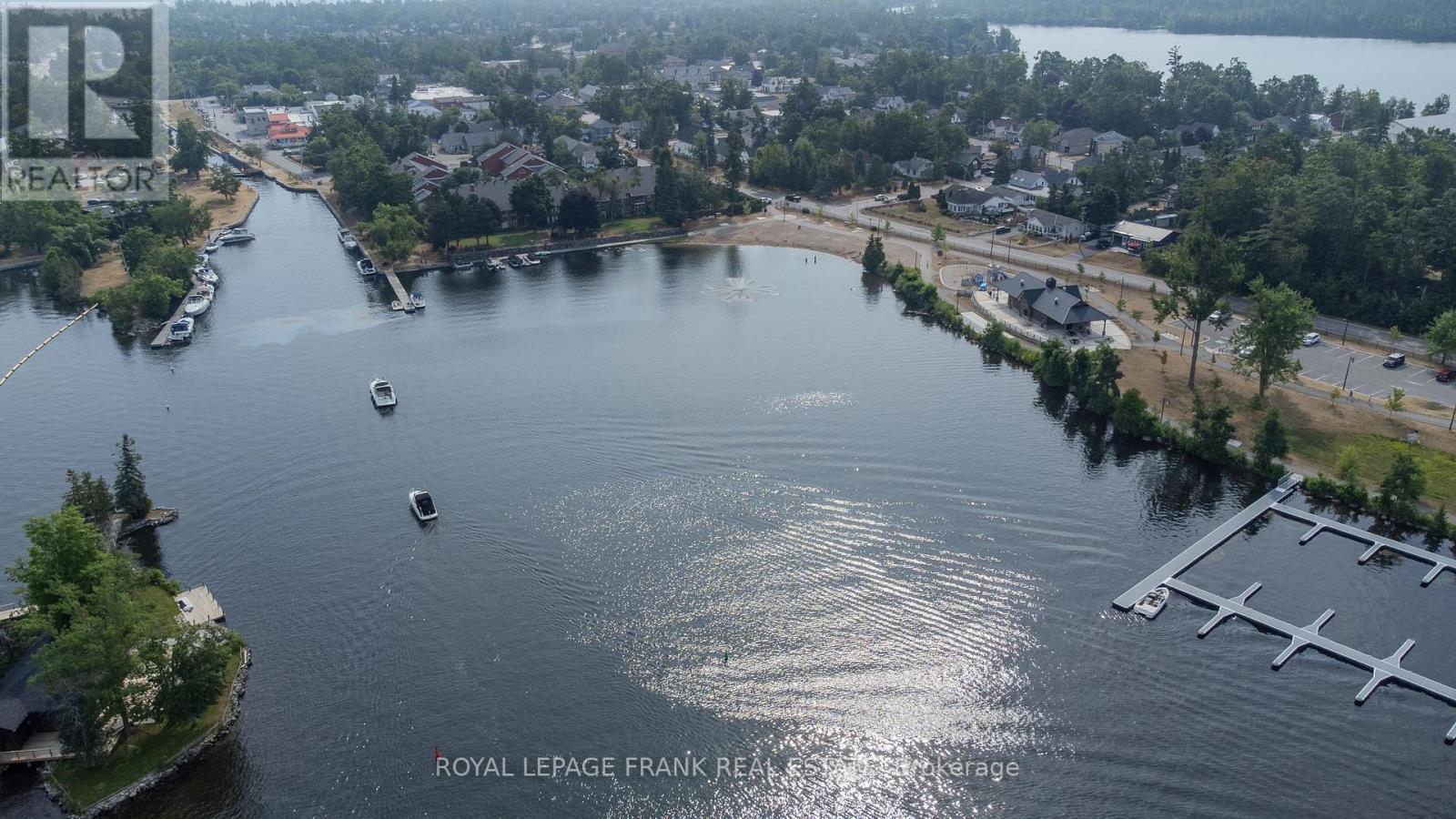 












303 - 1 SHERWOOD STREET

,
Kawartha Lakes (Bobcaygeon),




Ontario
K0M1A0

