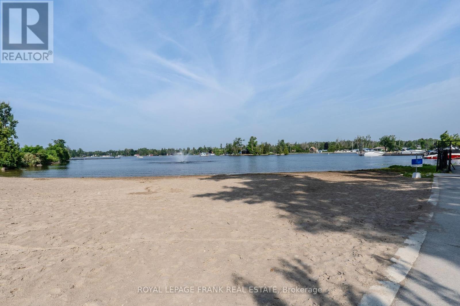 












303 - 1 SHERWOOD STREET

,
Kawartha Lakes (Bobcaygeon),




Ontario
K0M1A0

