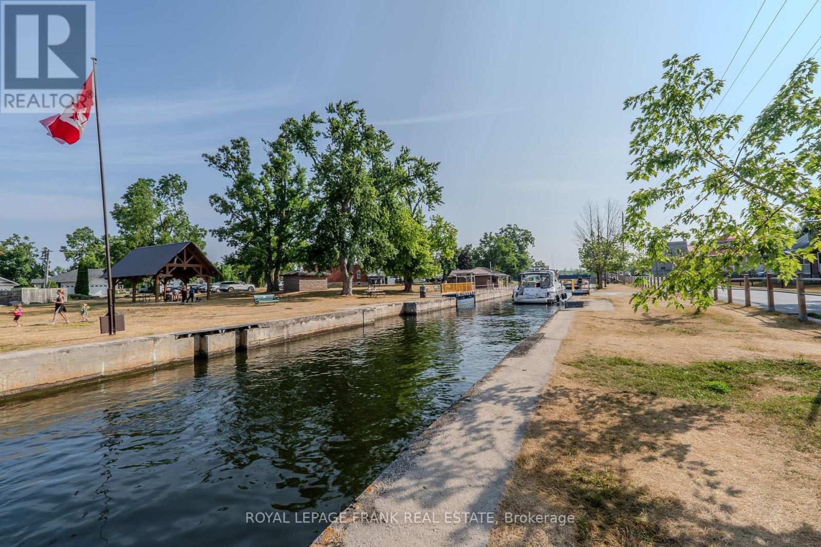 












303 - 1 SHERWOOD STREET

,
Kawartha Lakes (Bobcaygeon),




Ontario
K0M1A0

