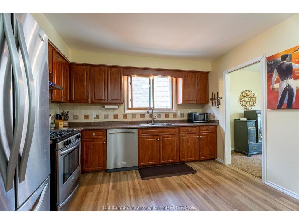 









12


Sioux

Drive,
Chatham,




ON
N7M 5S5


