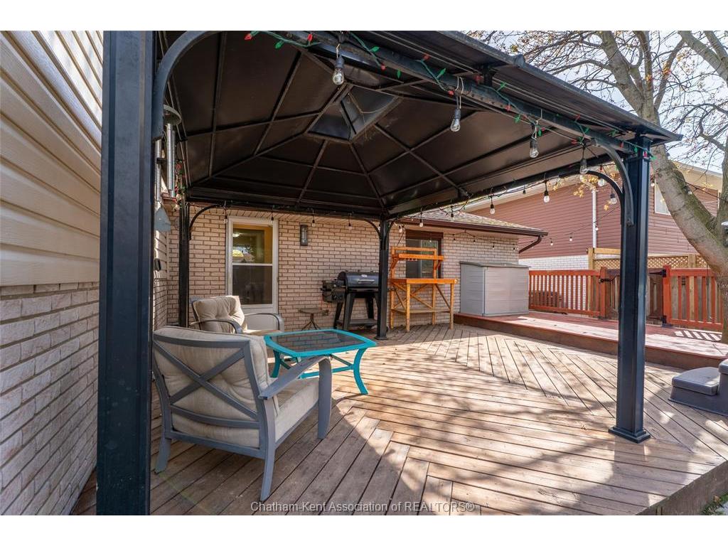 









12


Sioux

Drive,
Chatham,




ON
N7M 5S5

