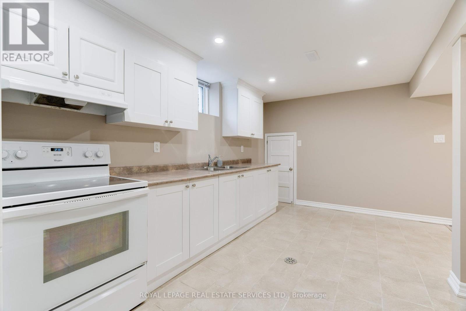 












342 MORDEN ROAD

,
Oakville,




Ontario
L6K2S8

