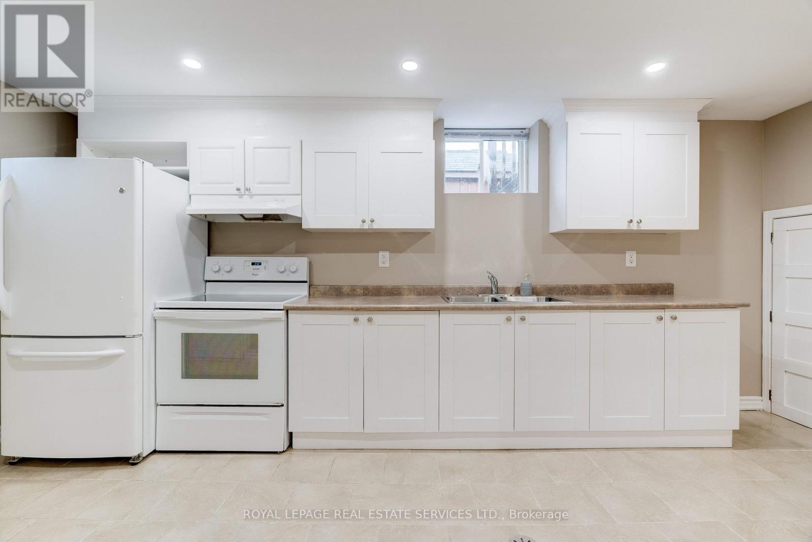 












342 MORDEN ROAD

,
Oakville,




Ontario
L6K2S8


