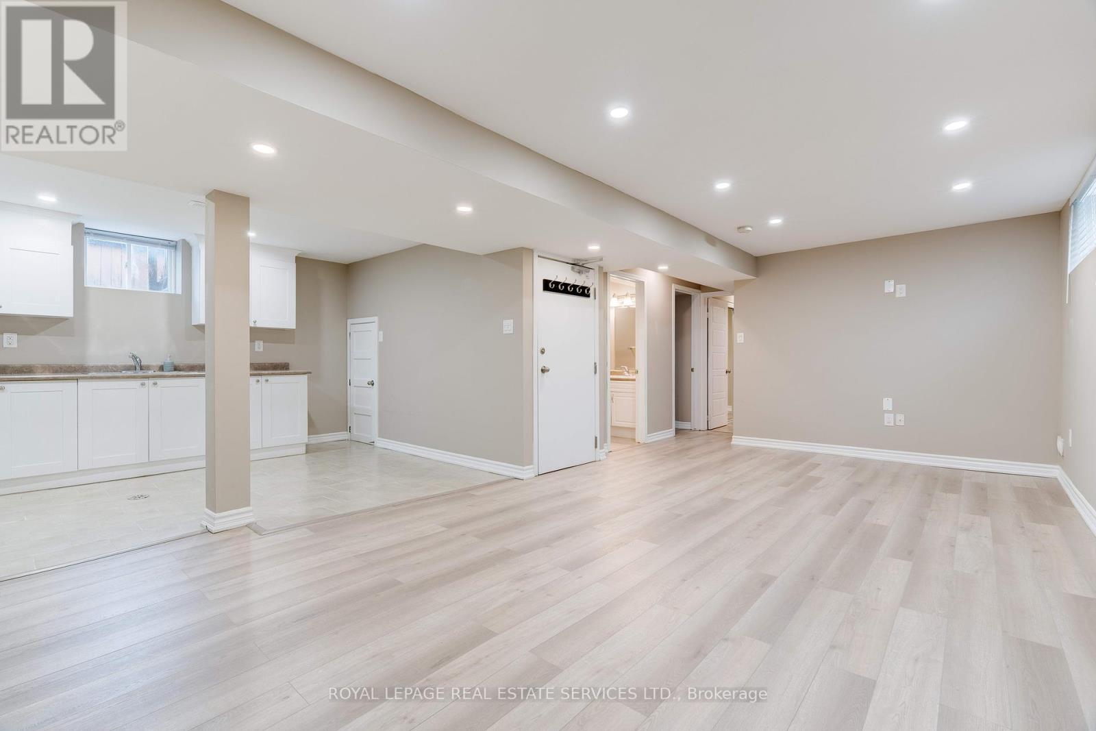 












342 MORDEN ROAD

,
Oakville,




Ontario
L6K2S8

