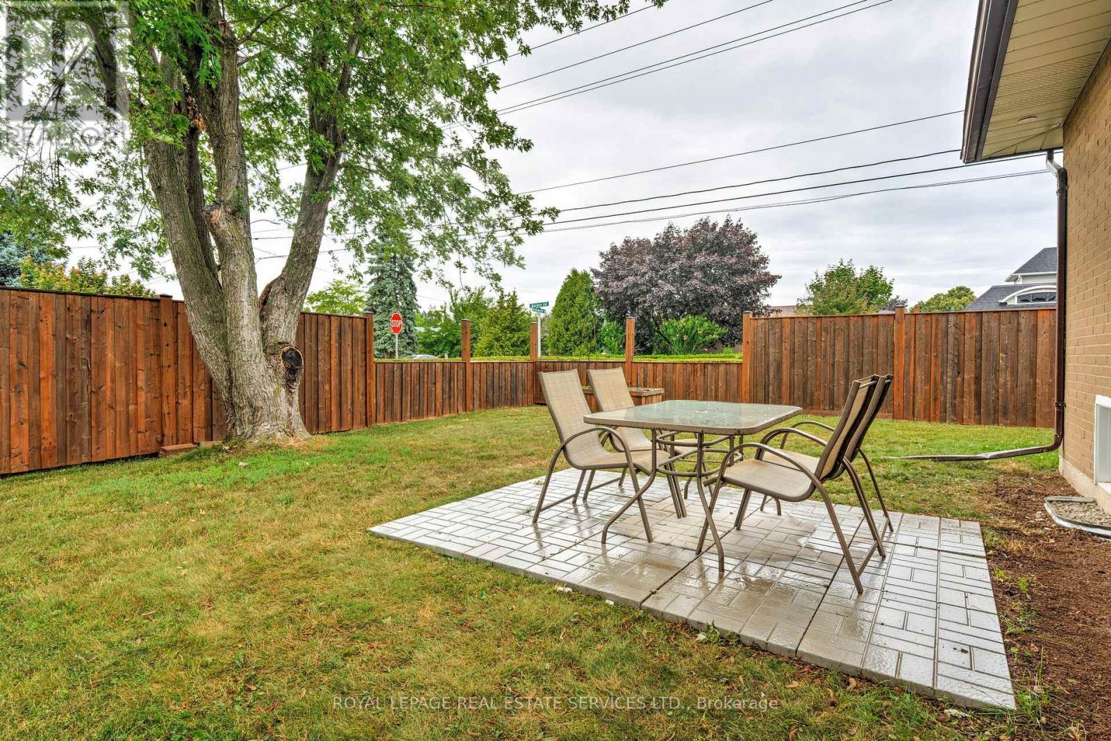 












342 MORDEN ROAD

,
Oakville,




Ontario
L6K2S8

